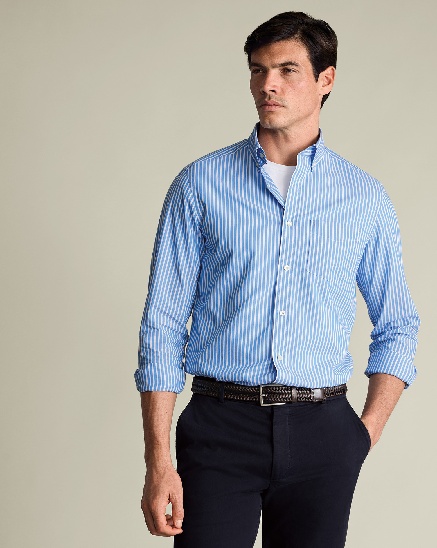 CSC0038OCE_MODEL_TUCKED_01