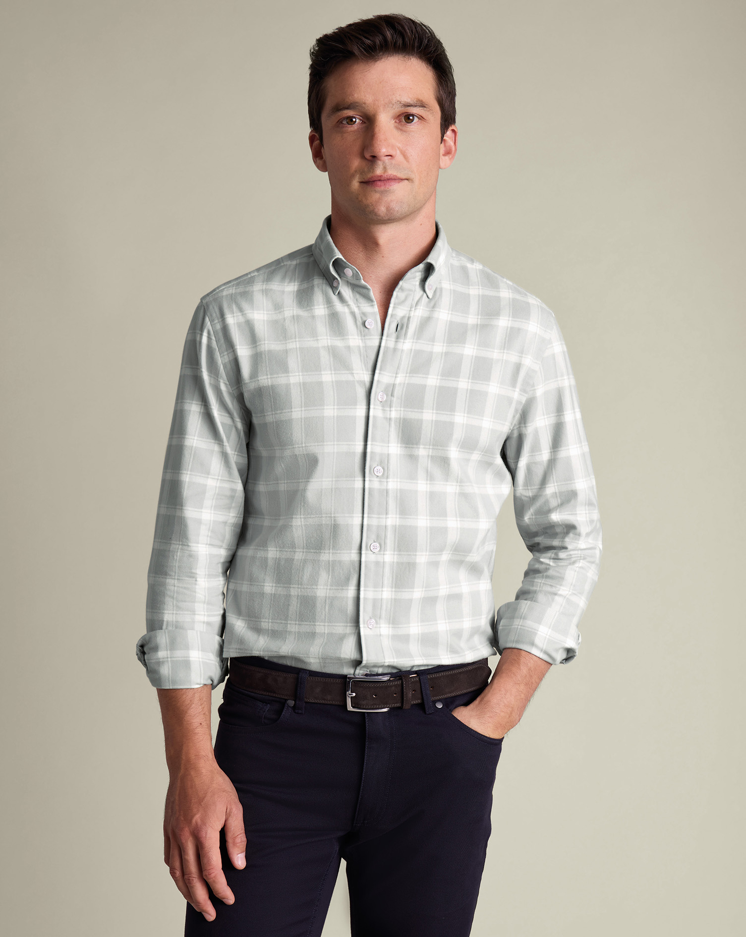 CSW0010LGY_MODEL_TUCKED