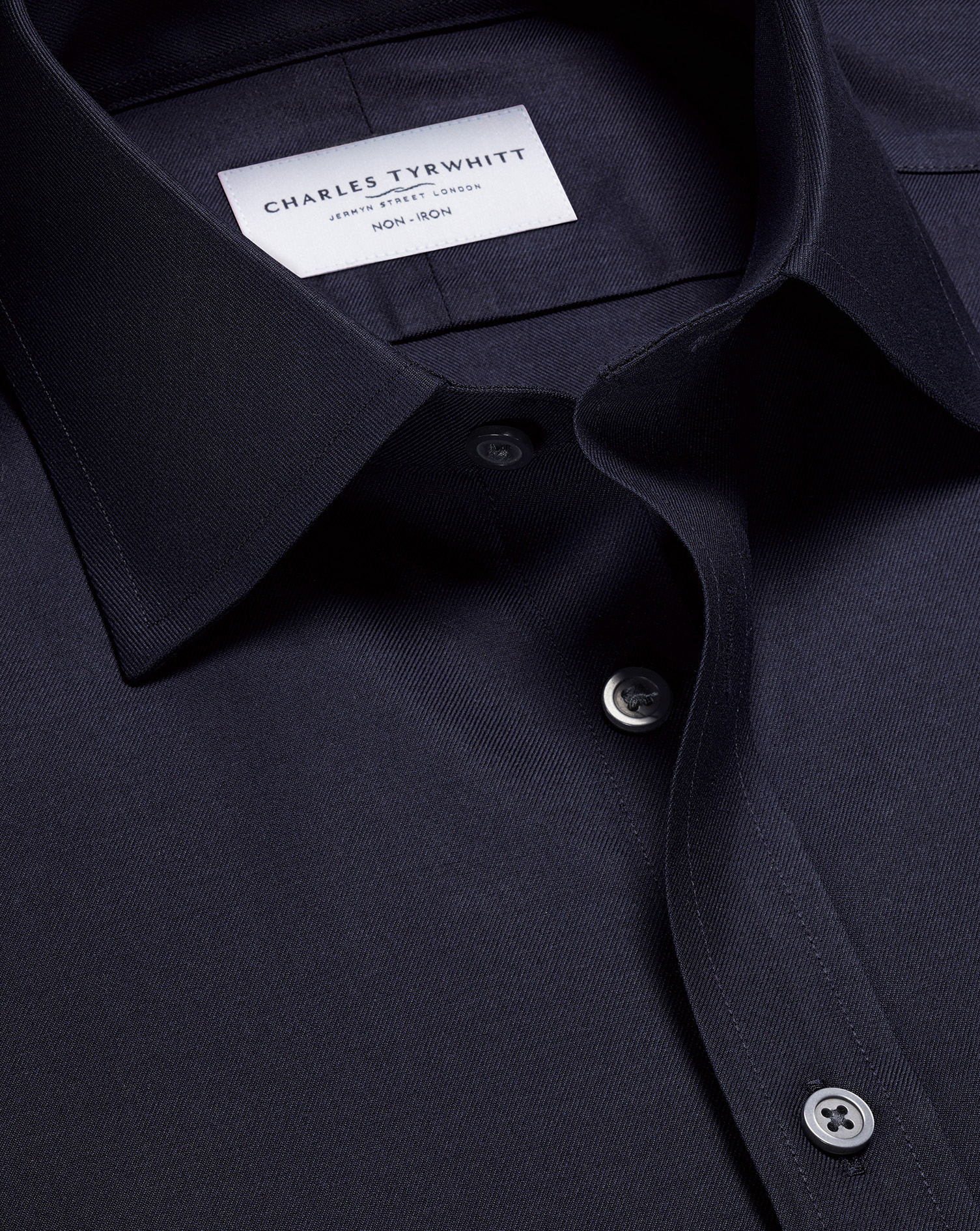 FON0409NAV_COLLAR_DETAIL_01