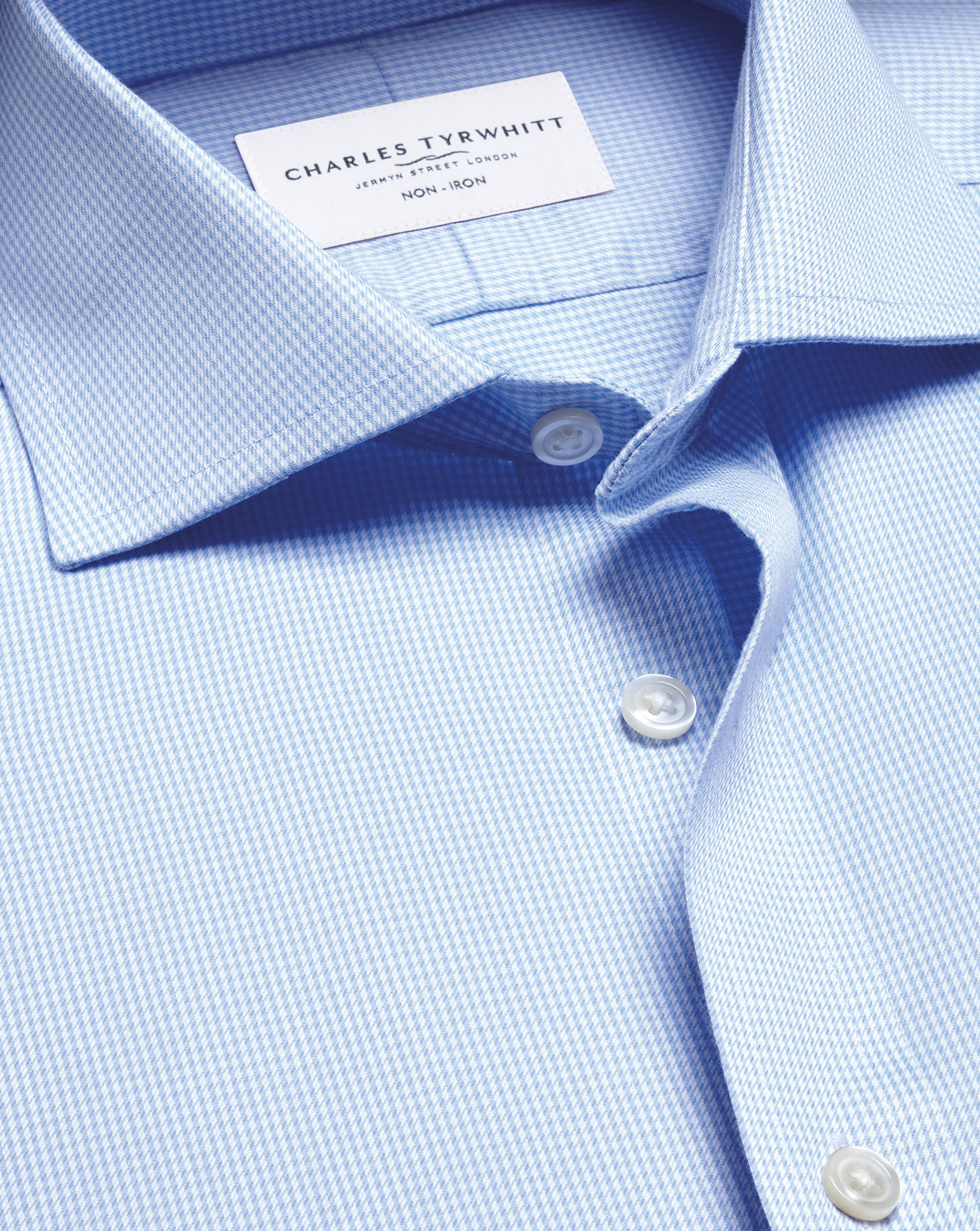 FON0714SKY_COLLAR_DETAIL_01