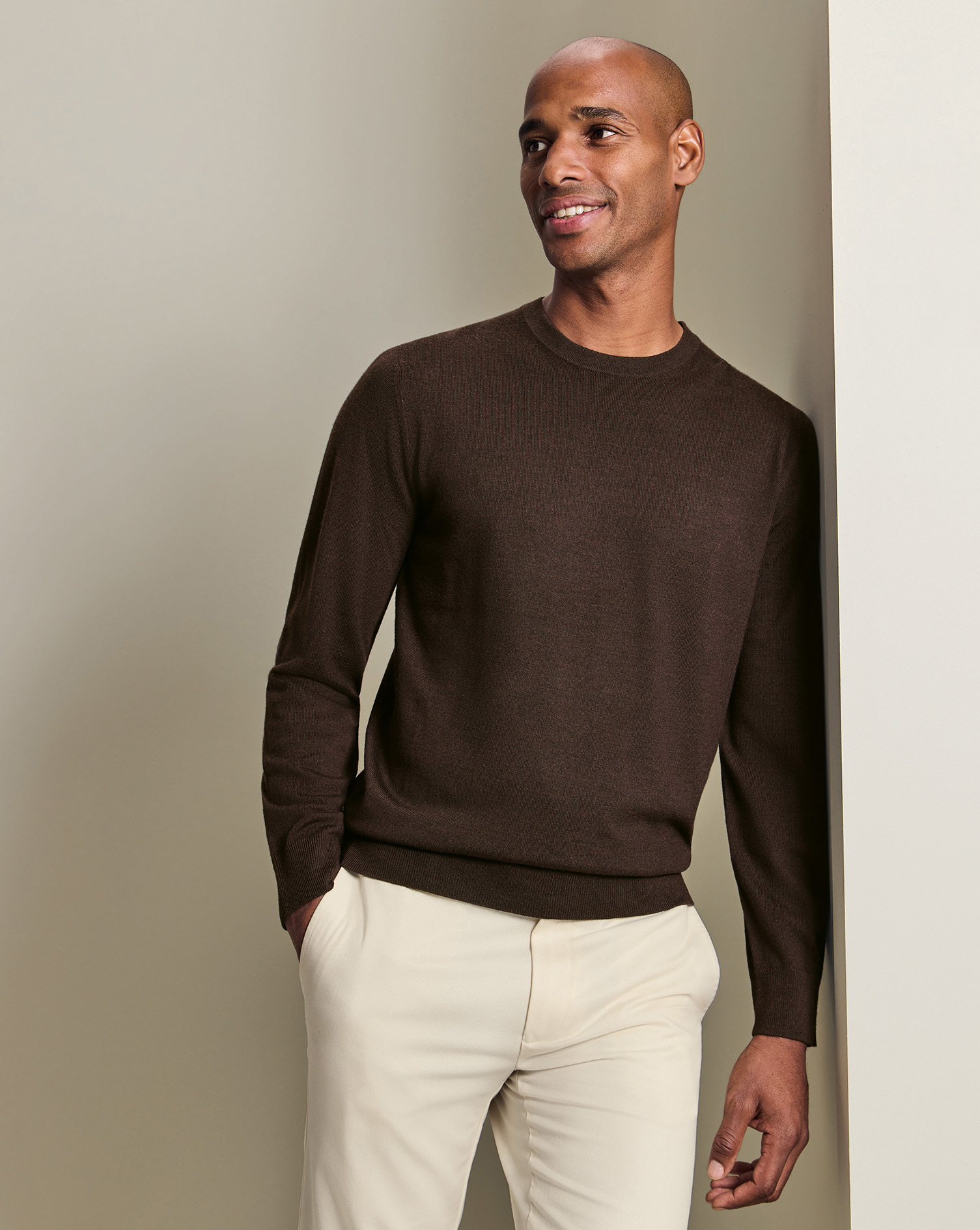 KNM0017CHC_MODEL_FRONT_01