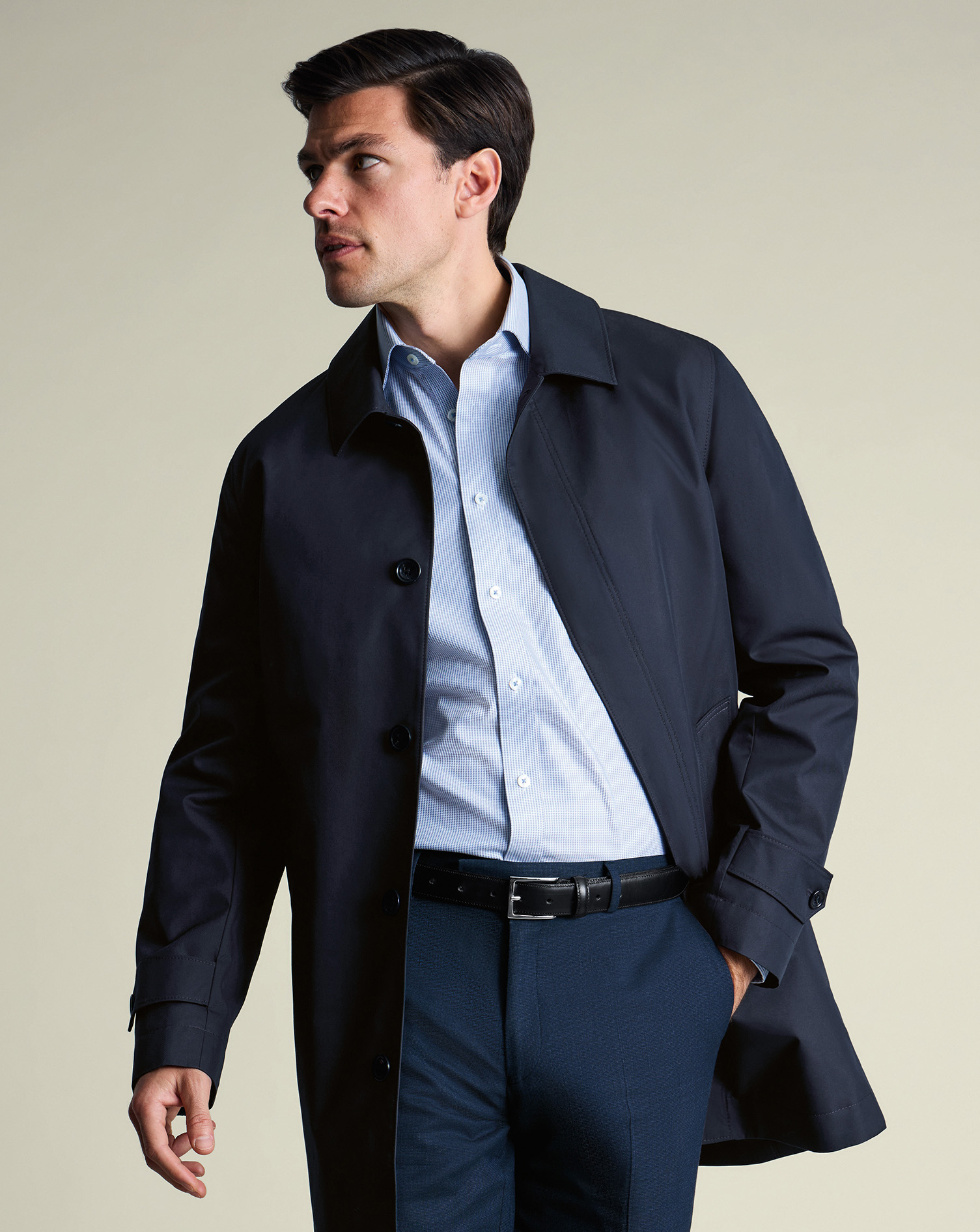 OUR0037NAV_MODEL_FRONT_01