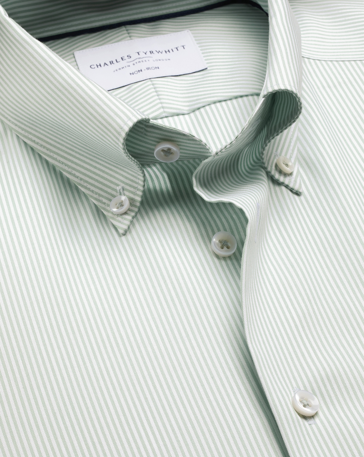 SCS0138MGN_COLLAR_DETAIL_01
