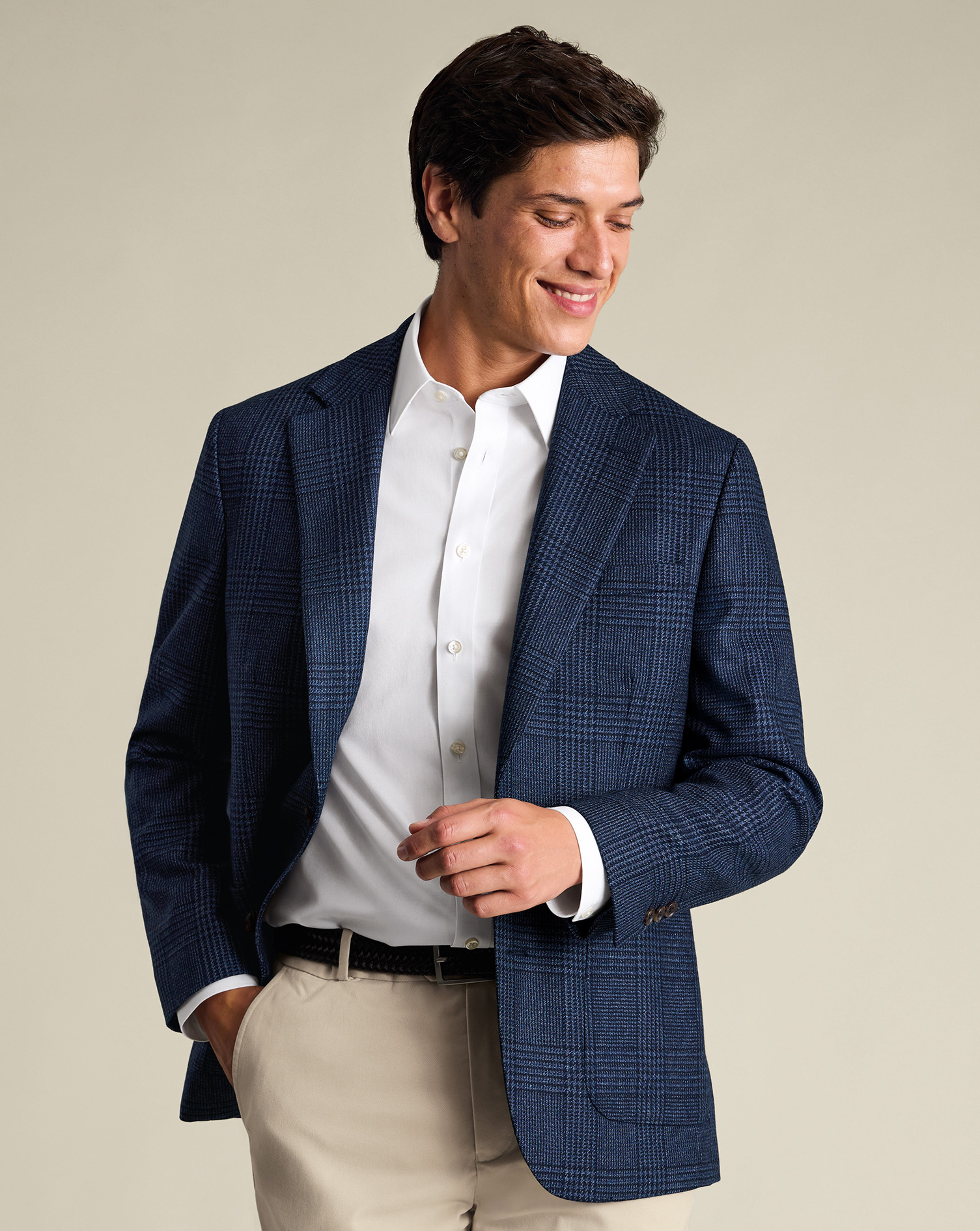 SEK0013FRE_MODEL_FRONT_01