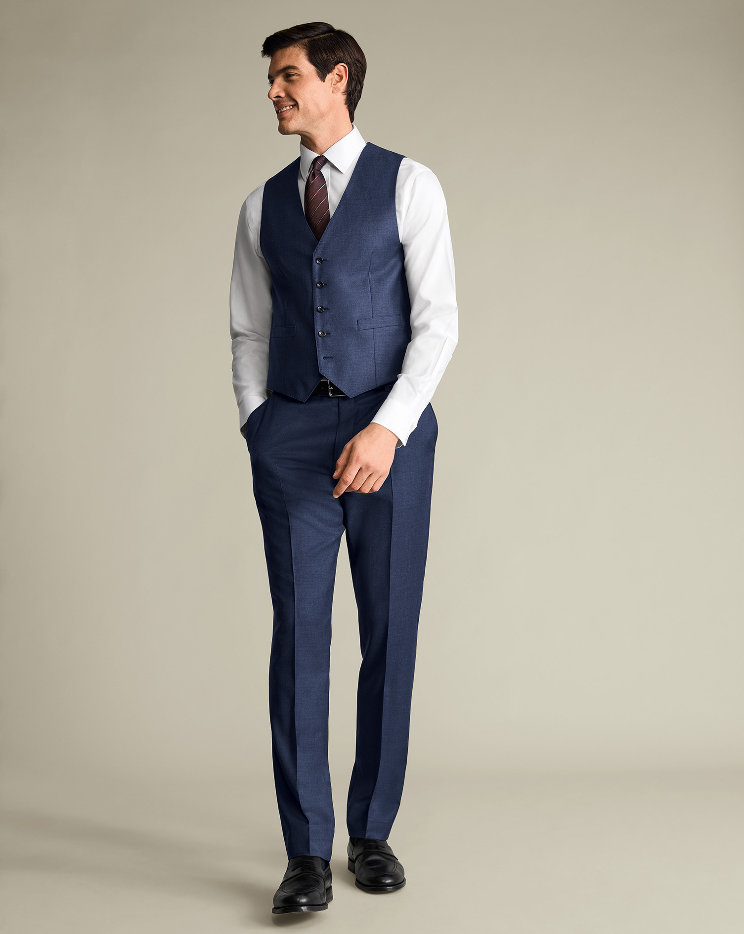 SUB0623IDG_MODEL_WAISTCOAT