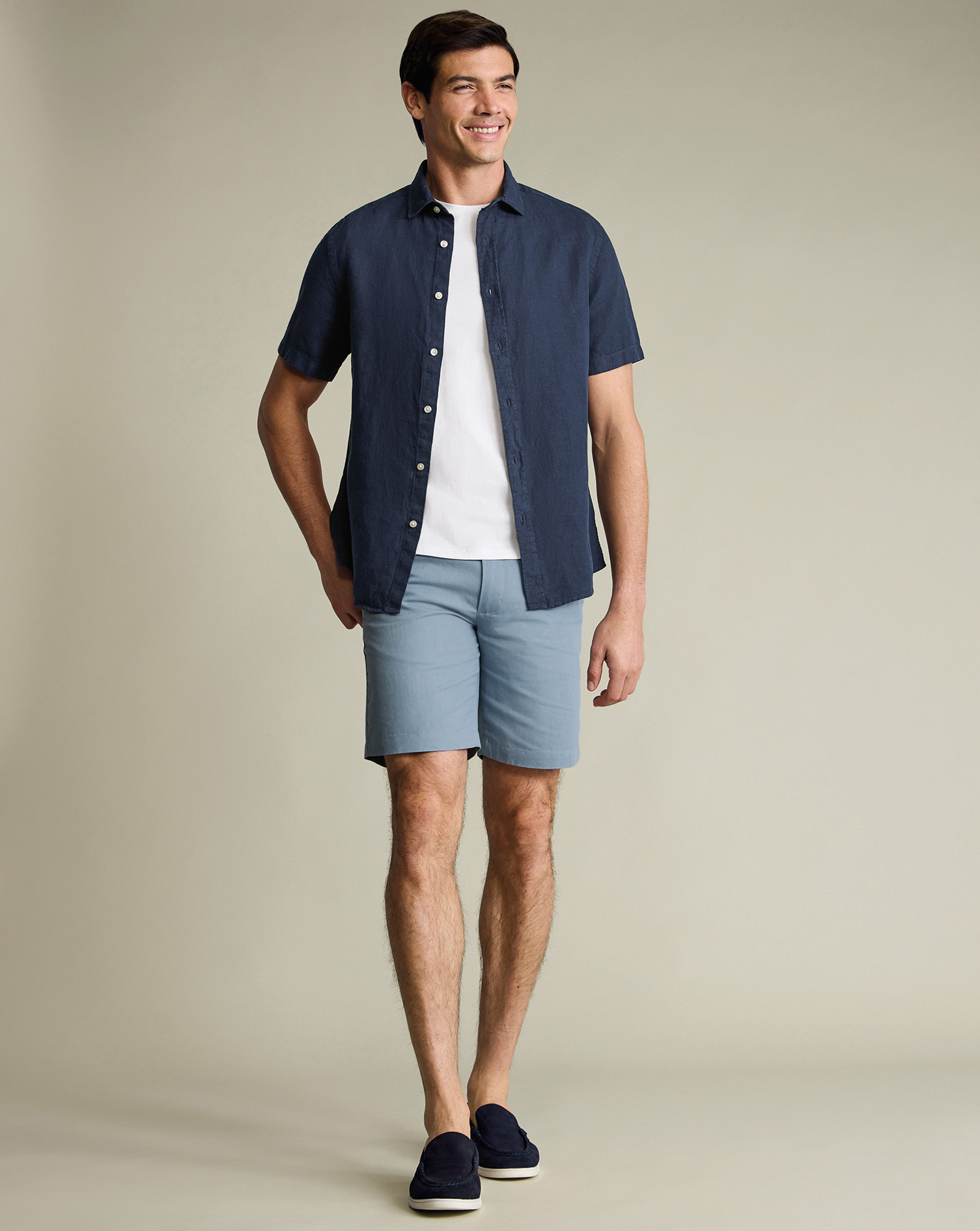 TRH0049LBU_MODEL_FULL_FRONT_01