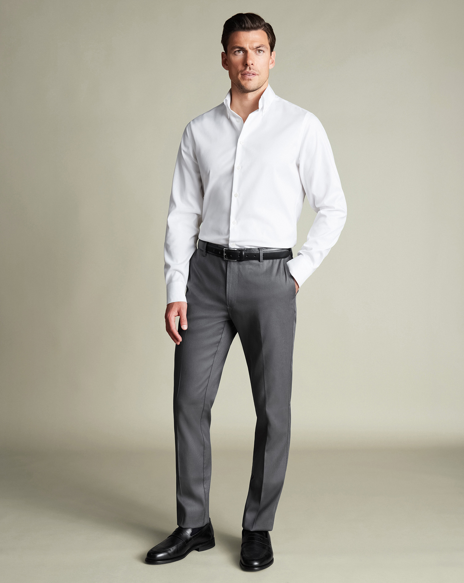 TRT0437CHA_MODEL_FULL_FRONT